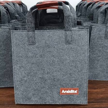 Black Felt Carry Bag
