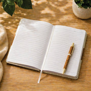 Cork pen detail